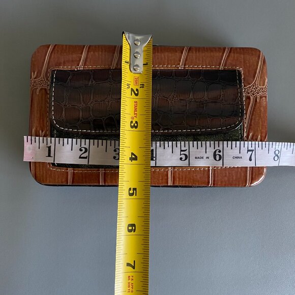 Structured Patchwork Hinged Multimedia Wallet - Picture 11 of 13